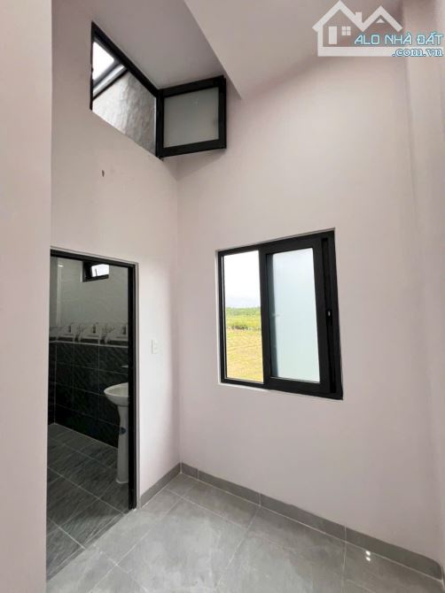 Bán nhà hẻm văn Phương , cách cây xăng 75 chỉ 6p di chuyển ,nhà sổ riêng thổ cư - 2