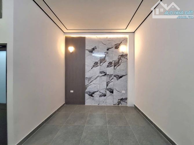 Căn duy nhất, giá tốt nhất khu vực ngay Lê Văn Sỹ, Q3. Giá: 3 Tỷ 110 / 52m2. SHR, hẻm 5m - 2