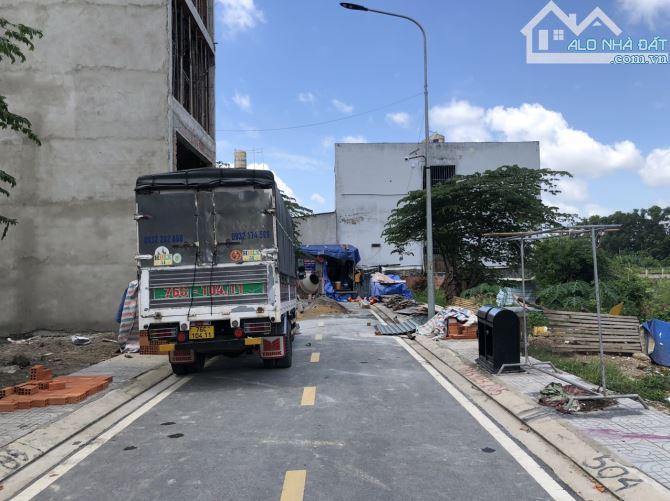 Cần bán gấp lô đất sát bên chợ Mỹ Nga, khu dân cư hiện hữu, diện tích 76m2, SHR full thổ - 2