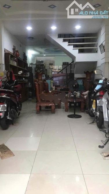 Nhà 4 tầng, 4.2x24m, mặt tiền đường DHT41, giá chỉ 6.6 tỷ - 2