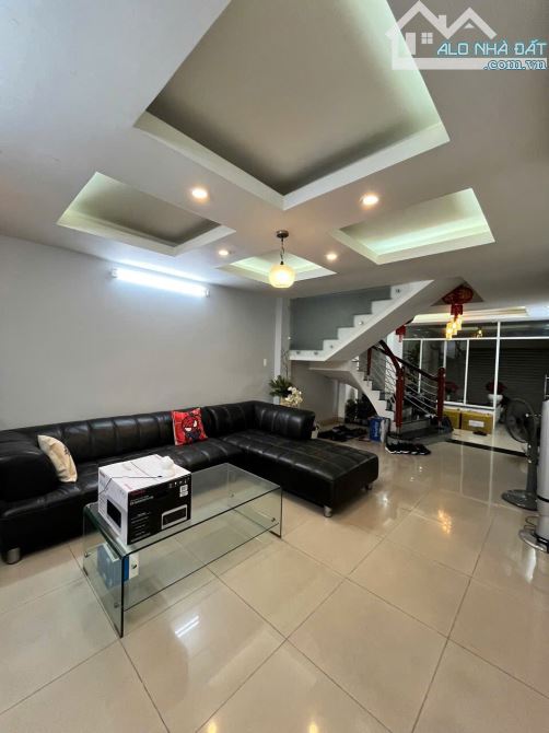 BÁN NHÀ HẦM 4 TẦNG – MẶT TIỀN HOA LAN - KHU PHAN XÍCH LONG - 2