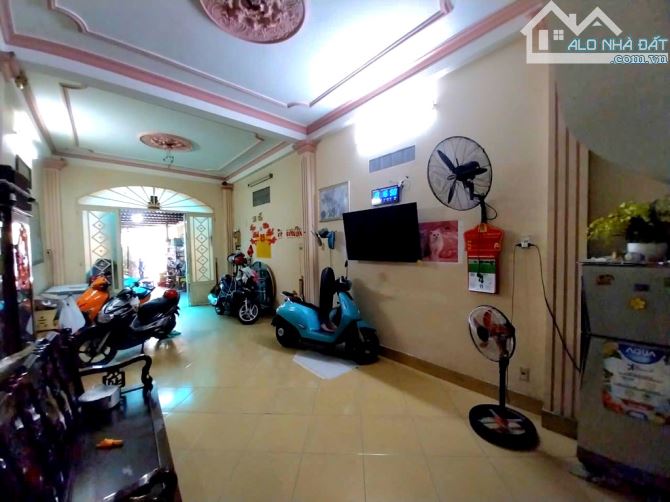 Bán nhà Mặt Tiển Kinh Doanh Phường 12 Gò Vấp,Nguyễn Tư Giản, 120m, 3 tầng, 12,x tỷ - 2