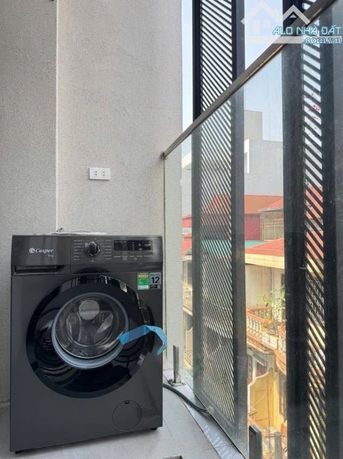 Bán nhà mặt phố Nguyễn Khánh Toàn 10 tầng, 220m2, 92 tỷ, cho thuê 350 triệu/tháng - 2