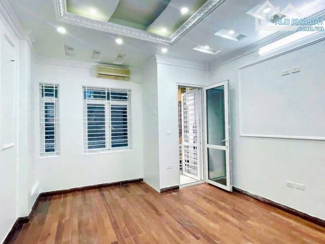 Mặt phố Trần Quang Diệu, Đống Đa 36M, 4T, MT5 Giá 18 tỷ - 2