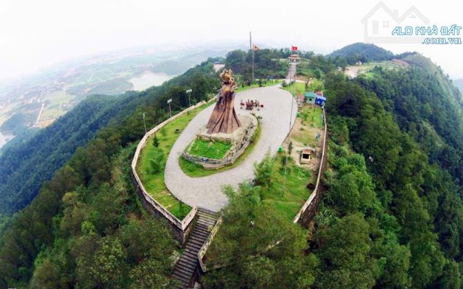 BÁN ĐẤT TRUNG TÂM SÓC SƠN: 92m2, mặt tiền 5m, ô tô vào nhà - giá chào 36 triệu/m2 - 2