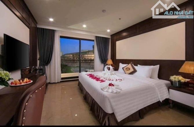 BÁN KHÁCH SẠN PHƯỜNG CẦU GIẤY MỚI, 130M2 NỘI THẤT HOÀNG GIA, GIÁ 70 TỶ, PHÂN KHÚC HIẾM CÓ - 2