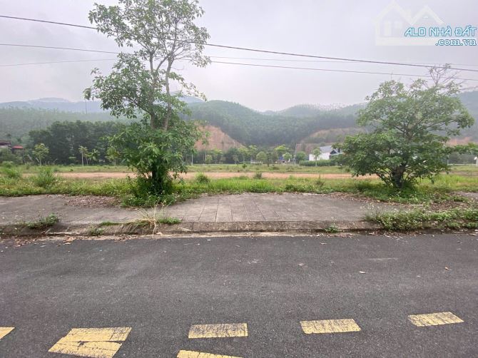 BÁN LÔ ĐẤT 200M BẾN SƠN YÊN LẬP – ĐẸP – THOÁNG – TIỀM NĂNG TĂNG GIÁ CAO - 1