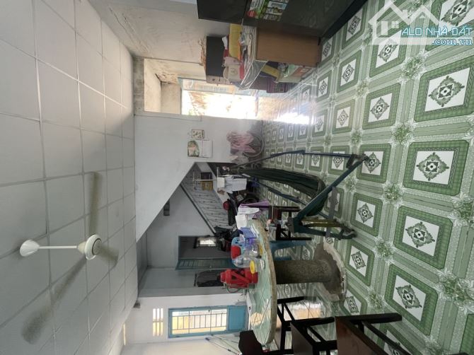 BÁN NHÀ QUẬN 4 - HẺM XE HƠI NGUYỄN KHOÁI  - NHÀ 2 TẦNG BTCT - 157M2 CHỈ 12.8 TỶ - 2