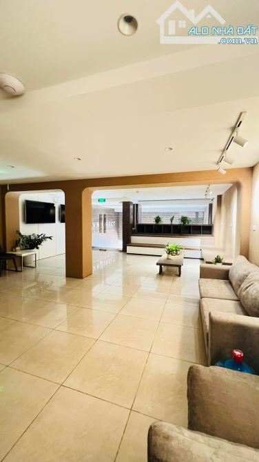 Bán tòa văn phòng mặt phố Minh Khai, 215m2, 8 tầng 1 hầm thang máy, mặt tiền 8.5m, 189 tỷ - 2