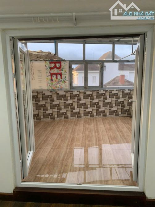 BÁN CĂN NHÀ NGÔ TẤT TỐ, P LÂM VIÊN MỚI, 91M2. 6,65TY. SÂN OTO. ĐÀ LẠT. SHR - 2