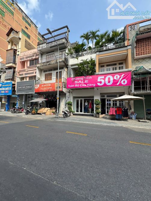 BÁN NHÀ MẶT TIỀN TRẦN QUANG KHẢI Q1. DT: 4.7X17m. KC: 5 TẦNG , GIÁ 30 TỶ TL - 2