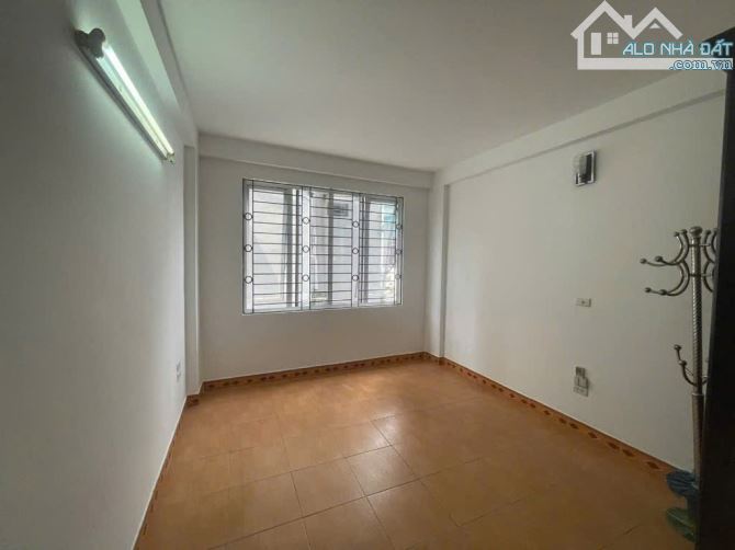 BÁN NHÀ NỘI AM – LIÊN NINH  DT 38M 3 TẦNG DÂN XÂY GIÁ HỢP LÝ 4.65 TỶ - 2