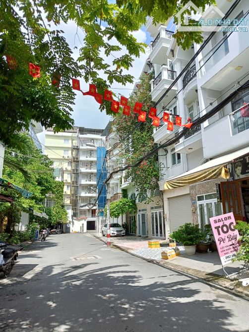 HXH 10m Dương quảng hàm 4x16m 1T4LSt- 2MT trước sau giá chỉ 10 tỷ - 2
