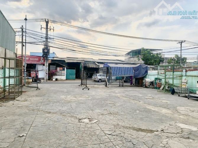NGỘP BAK 30 TỶ - MẶT TIỀN KINH DOANH SẦM UẤT - NGANG GẦN 16M - ĐƯỜNG LỚN 30M - SHR VUÔNG V - 2