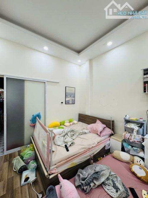 Bán gấp nhà Hương Lộ 2 gần ngã tư 4 xã 44m2 , Tầng Nhỉnh 4 tỷ - 2