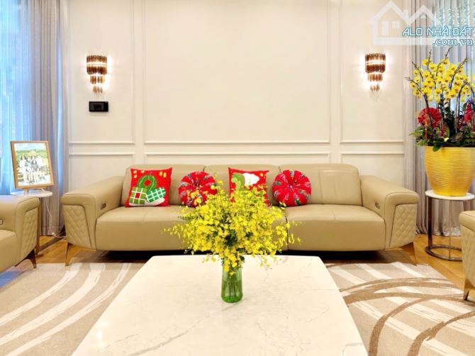 Giảm 2 tỷ, khu VIP đường 3/2 Q10, 29.8 tỷ, 115m2, MT: 5,5m, 7 tầng thang máy - 2