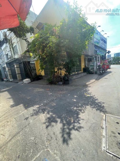 Bán nhà trọ, Huỳnh Tấn Phát, Quận 7. DT 320m2, ngang 8m, dòng tiền khủng. - 2