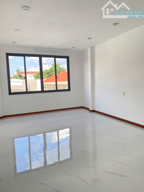 💥  Nhà 3 Tầng Mặt Tiền Kd Lý Thường Kiệt- Tp.Buôn Ma Thuột. 15,5 Tỷ - 2
