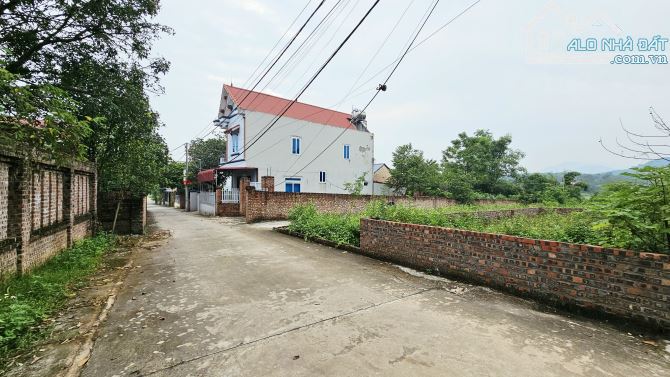CÁCH HỒ ĐỒNG QUAN VÀI BƯỚC CHÂN - CÁCH DỰ ÁN NỘI BÀI ĐẠI LẢI 200M - Ô TÔ 7 CHỖ ĐỖ CỬA - 2