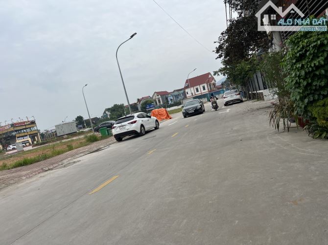Bán lô đất đẹp .mặt tiền rộng.113 full.Đông Lai-Quang Tiến - 2
