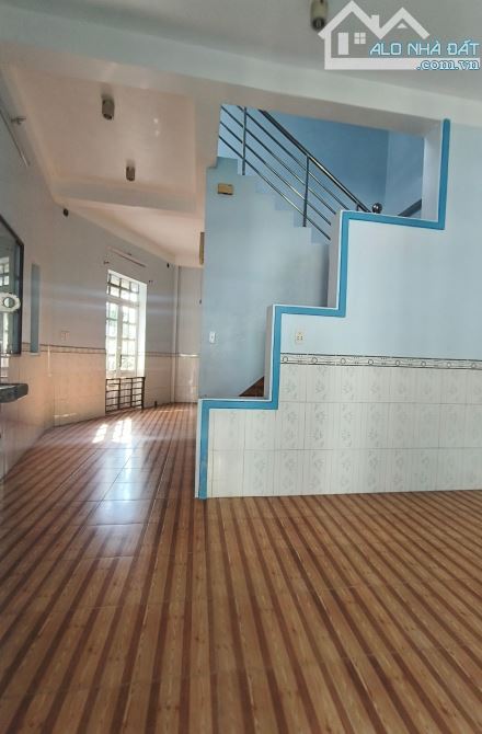 TRUNG TÂM HÓC MÔN CÁCH CHỢ HM VÀI BƯỚC CHÂN– NHÀ 2 TẦNG – 84M² – CHỈ 3.2 TỶ - 2