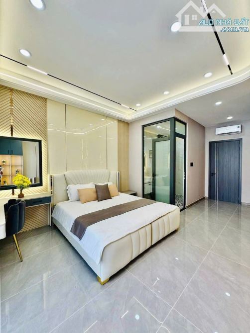 🏠 Phạm Văn Chiêu,Phường 13 Gò Vấp💎 Hẻm 1 trục 7m 💎4.2m x 21m. 5 Lầu Thang Máy💵15,8 Tỷ - 23