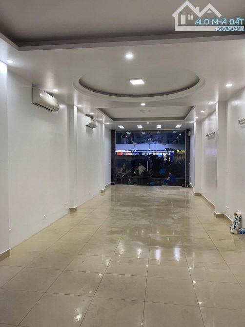 Nhà đẹp 6 tầng, thang máy 81m, ở sướng, Kinh doanh đỉnh cao, Nguyễn Hoàng - 3