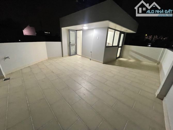 BÁN NHÀ Q4 GÓC 2 MẶT TIỀN 5 TẤM HẺM 1/ CHDV 5PN GIÁ 5 Tỉ 9 KHU DÂN CƯ GIÁP Q1 - 3