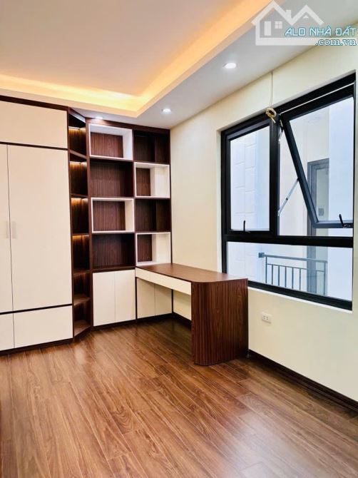 BÁN NHÀ MỚI BỒ ĐỀ – TRUNG TÂM – MẶT TIỀN 6,6M - NỘI THẤT ĐẸP – 82M2 CHỈ 7,95 TỶ - 3