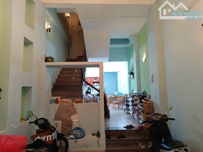Bán nhà 4 tầng, Phường Tân Hưng, Quận 7. DT 60m2, HXH, 4 phòng ngủ. Nhỉnh 7 tỷ - 3