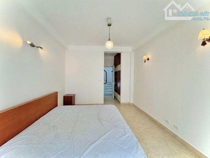 NÓNG HỔI: Nguyễn Thái Học 41m2, sát phố, mặt ngõ KD, dân xây, ô tô, gần Văn Miếu - 3