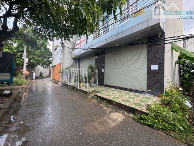 Bán 96m đất đấu giá Cự Khối tặng nhà 3 tầng cho thuê ổn định, gần hồ Đầm Tranh, ngõ ô tô - 3