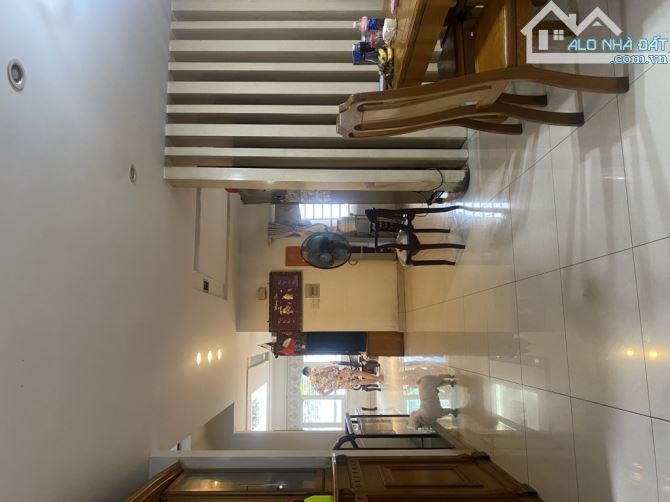 ĐỐI DIỆN Toà án đường DƯƠNG QUẢNG HÀM, nhà 4tầng*70m2 NGANG 4m, HẺM 10m phân lô đẹp - 3