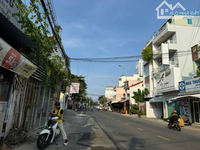 Bán đất đường Đặng Tất ngang 13m xây khách sạn- cách biển 300m - 3