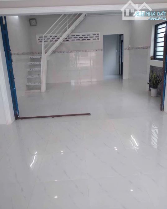 CCG ! Bán căn nhà kèm 2 phòng trọ Tân Hiệp Hóc Môn 5x21 ( 107m2 ) 995 TRIỆU Shr - 3