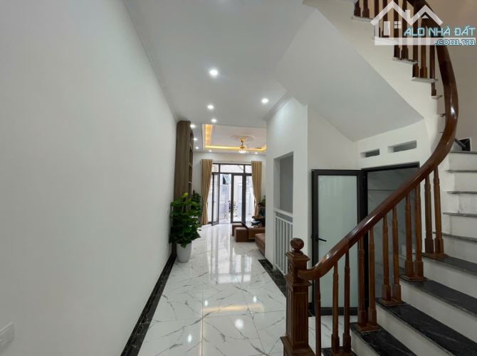 BÁN NHÀ 5 TẦNG - MẶT TIỀN 4.2M - ĐẠI HƯNG, LẠC THỊ, THANH TRÌ, HÀ NỘI - 3