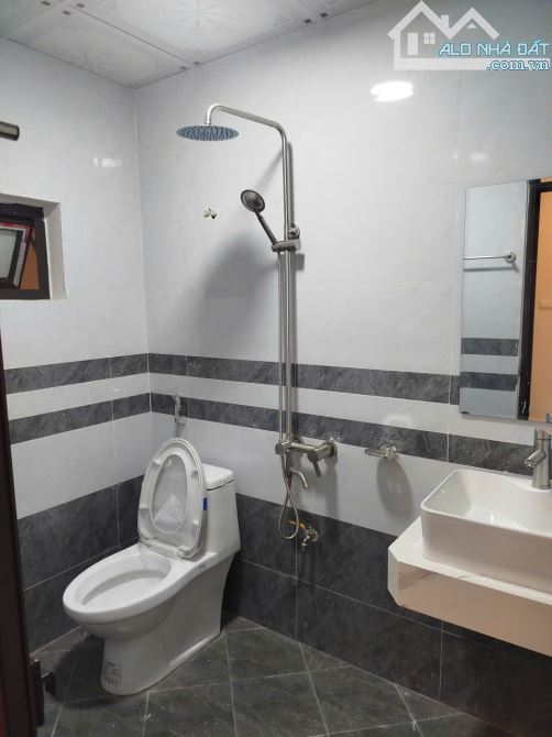 NHÀ 5 T 35M2, NỘI THẤT , PHỐ XỐM, GẦN ĐẠI HỌC ĐẠI NAM - 3