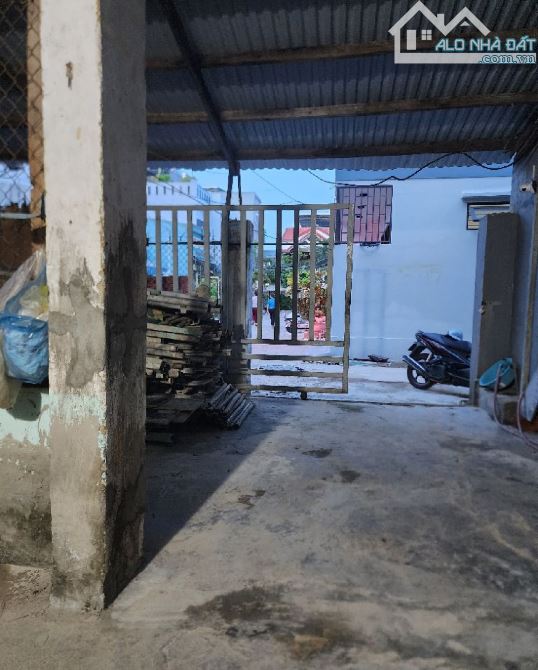 BÁN ĐẤT TẶNG NHÀ 2 TẦNG  NGUYỄN VĂN THOẠI - GẦN BIỂN MỸ KHÊ -  105M2  - MT: 6.9M - 13.6 TỶ - 3
