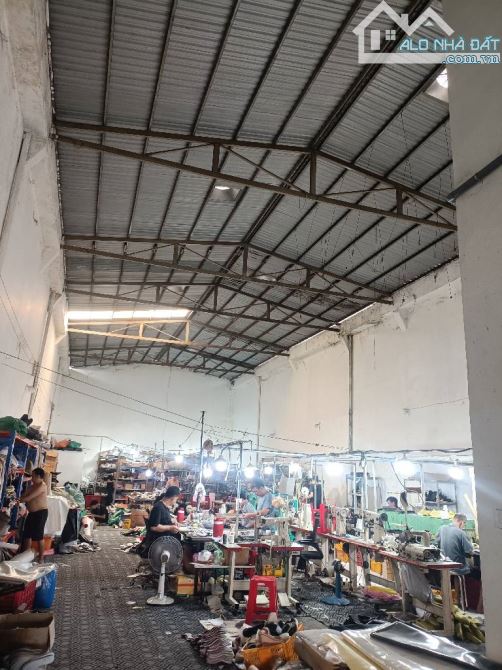 🥰🥰XƯỞNG MẶT TIỀN XUÂN THỚI THƯỢNG GẦN PHAN VĂN HỚN - (10×40-400M2 FULL THỔ)- DÒNG TIỀN 2 - 3