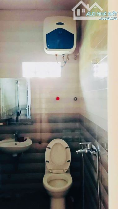 MẶT TIỀN KINH DOANH SIÊU ĐỈNH QUẬN 4 NHÀ 4 TẦNG ĐÚC BTCT KINH DOANH SIÊU  NGON - KHU DÂN T - 3