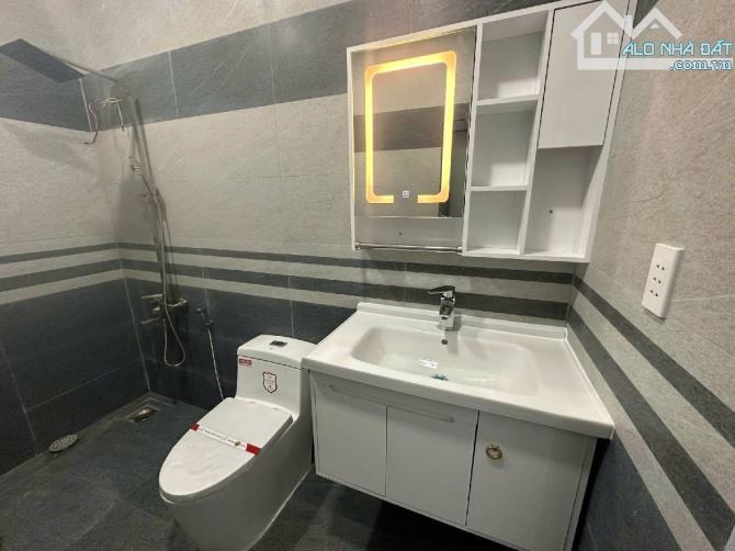 Bán nhà đẹp , Sơn Kỳ , gần AEON Tân Phú, 77m2, 3 tầng, giá 5,99 tỷ TL - 3