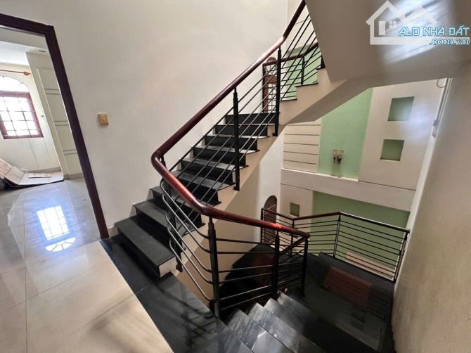 Bán nhà MT đường số 15, Tân Quy, Quận 7. DT 110m2, ngang 6m, Giá 29tỷ hơn - 3