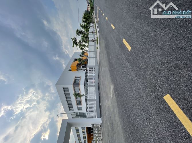 BÁN ĐẤT TẶNG NHÀ 2 TẦNG – KIM NỖ- THIÊN LỘC- DT 50m2 - 3