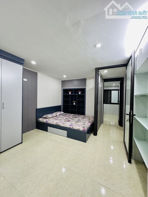 TRƯỜNG CHINH🎯BÁN NHÀ TẬP THỂ SIÊU RỘNG 120m² - 3PN -  FULL NỘI THẤT - Ô TÔ ĐỖ CỬA - 3