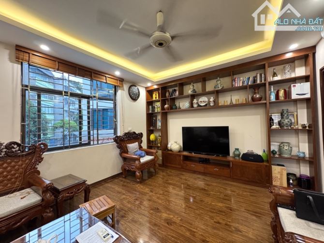 LIỀN KỀ MỖ LAO - ĐƯỜNG 18M - NHÀ ĐẸP 5 TẦNG - NỘI THẤT XỊN 61M2 GIÁ Giảm còn 19.4 TỶ - 3