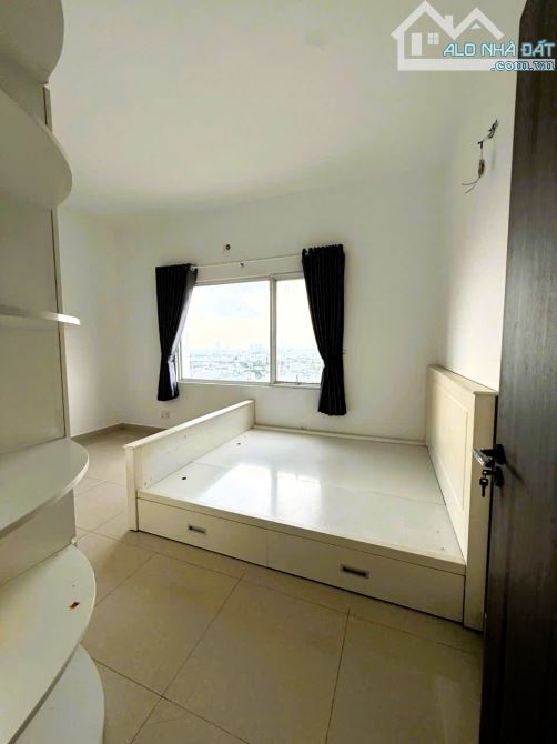 cho thuê căn hộ 3 phòng ngủ full nội thất tại the Navita Tam Bình - 3