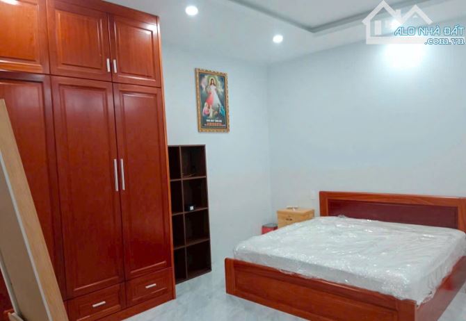 Bán nhà 1 trệt 1 lầu hẻm ô tô shr thổ cư gần giáo xứ Thuận Hoà, Biên Hoà - 4