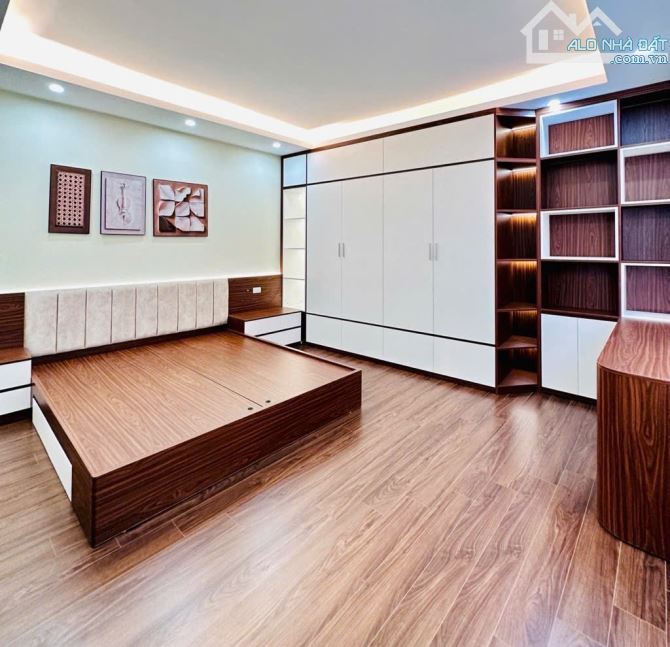 BÁN NHÀ MỚI BỒ ĐỀ – TRUNG TÂM – MẶT TIỀN 6,6M - NỘI THẤT ĐẸP – 82M2 CHỈ 7,95 TỶ - 4