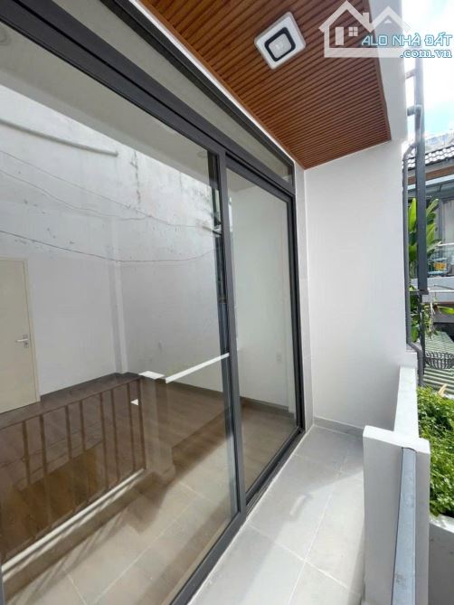 Nhà đẹp khu VIP Q8 - dòng tiền 8tr - 31m2 (3.2x12) - hẻm 3 gác - 2T 2PN 2WC - nhỉnh 3 tỷ - 4