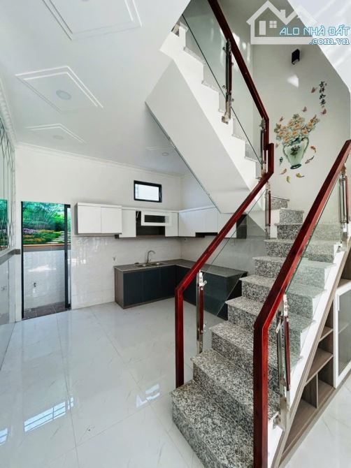 🏡 Bán nhà 3 tầng - Hẻm xe hơi 15m - Huỳnh Tấn Phát - Nhà Bè - 4x10 - Giá hơn 2 tỷ - 4